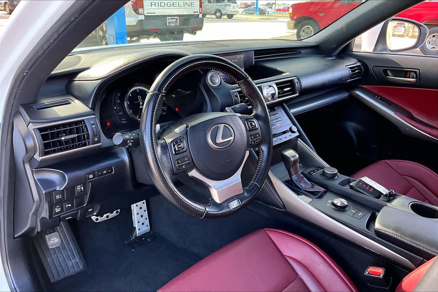 Used 2018 Lexus IS 300 image 18