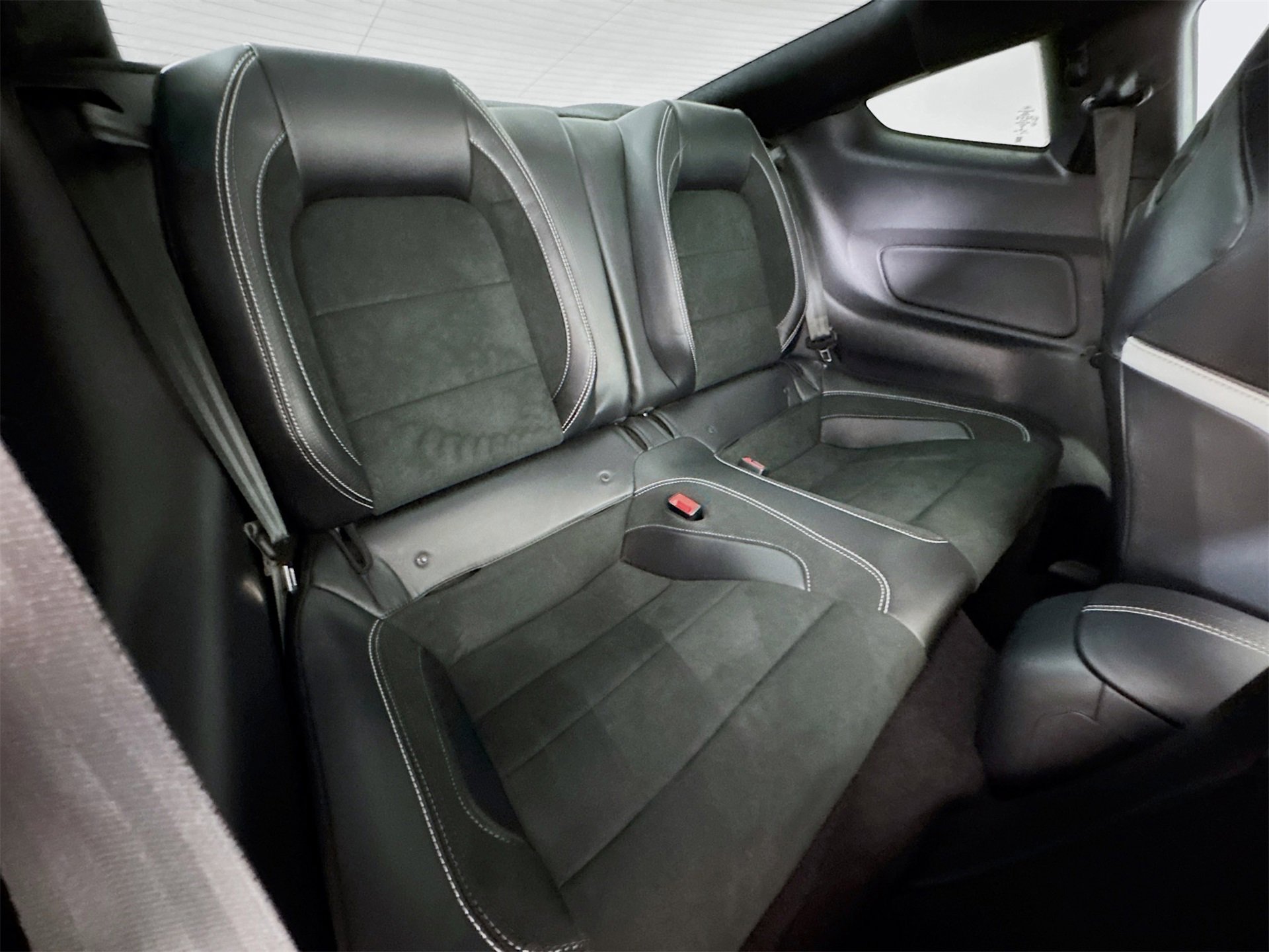 Used 2020 Ford Mustang Shelby GT500 w/ Technology Package image 26