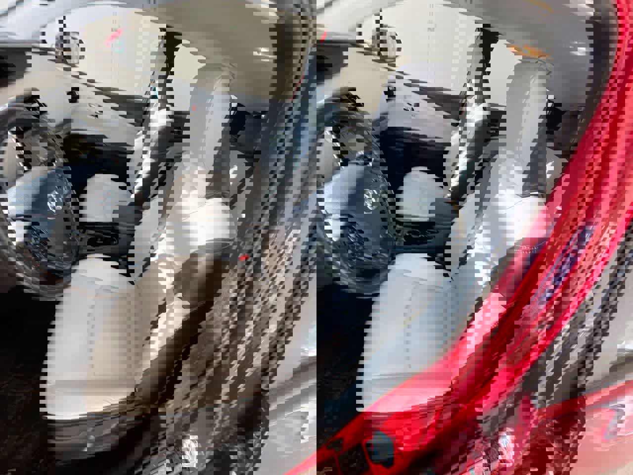 Used 2019 Toyota Prius XLE w/ Advanced Technology Package image 11