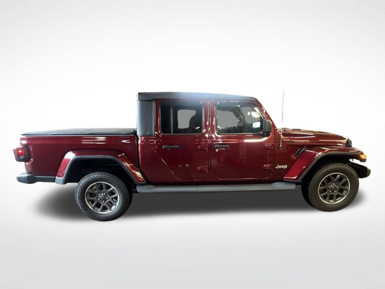 Used 2021 Jeep Gladiator Overland AWD/4WD image 6
