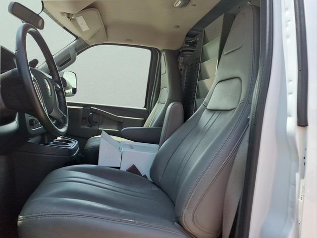 Used 2019 Chevrolet Express 3500 w/ Driver Convenience Package RWD image 12