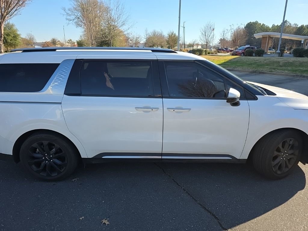 Used 2023 Kia Carnival SX image 13