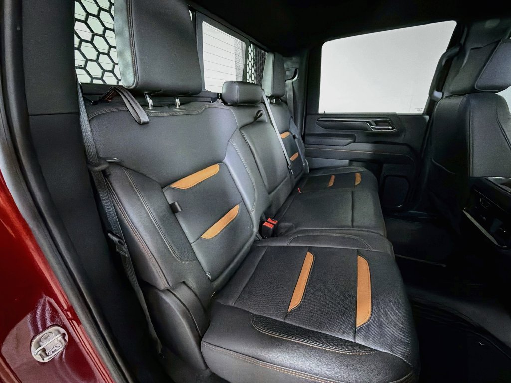 Used 2024 GMC Sierra 2500 AT4 w/ AT4 Premium Plus Package AWD/4WD image 25