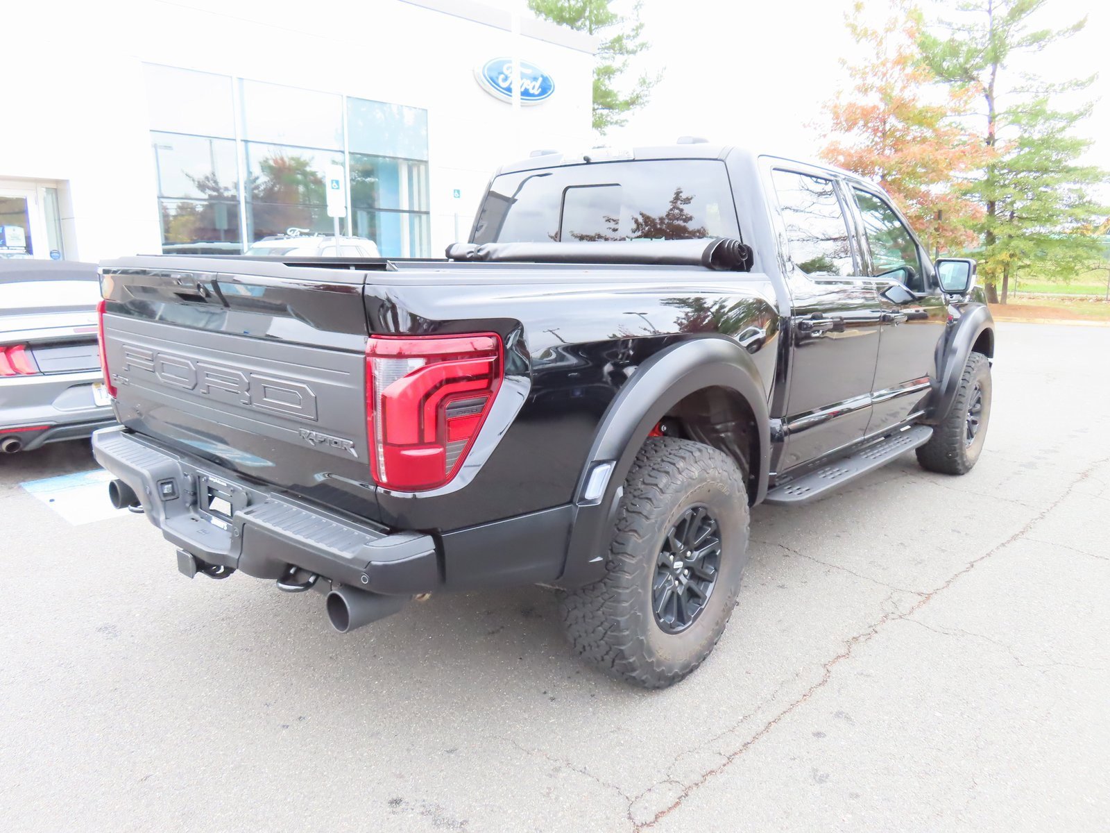 Used 2025 Ford F150 Raptor image 5
