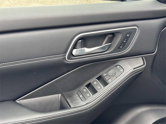 New 2026 Nissan Rogue Platinum w/ Platinum Premium Package image 24