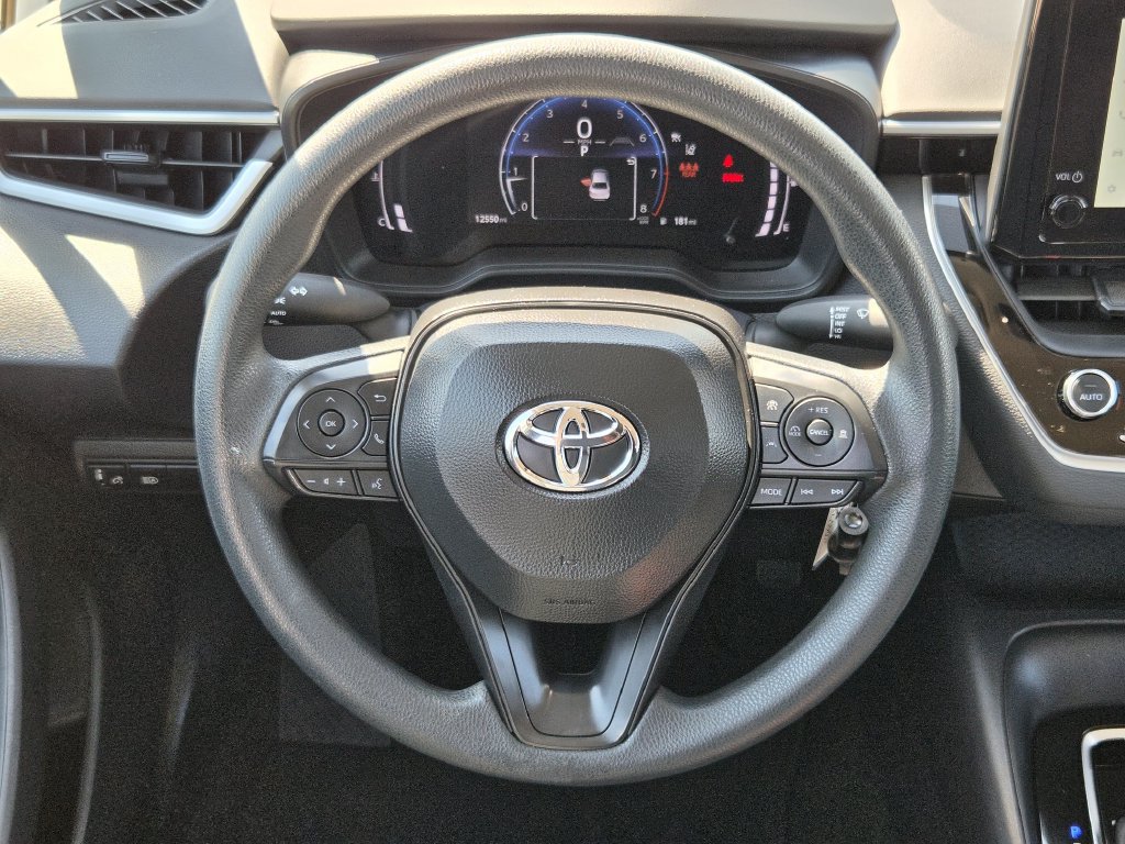 Used 2026 Toyota Corolla LE FWD image 15