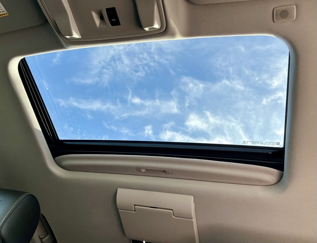 Used 2019 GMC Yukon XL Denali w/ Denali Ultimate Package image 37