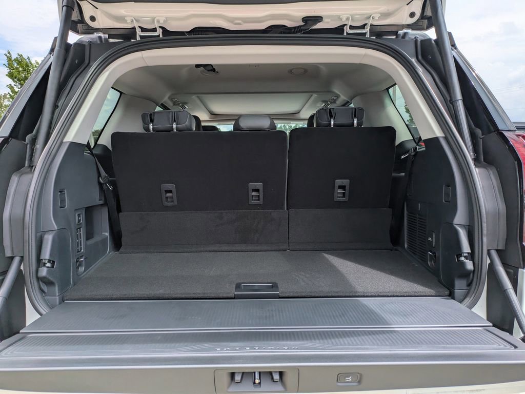 New 2026 Ford Expedition Active RWD image 12