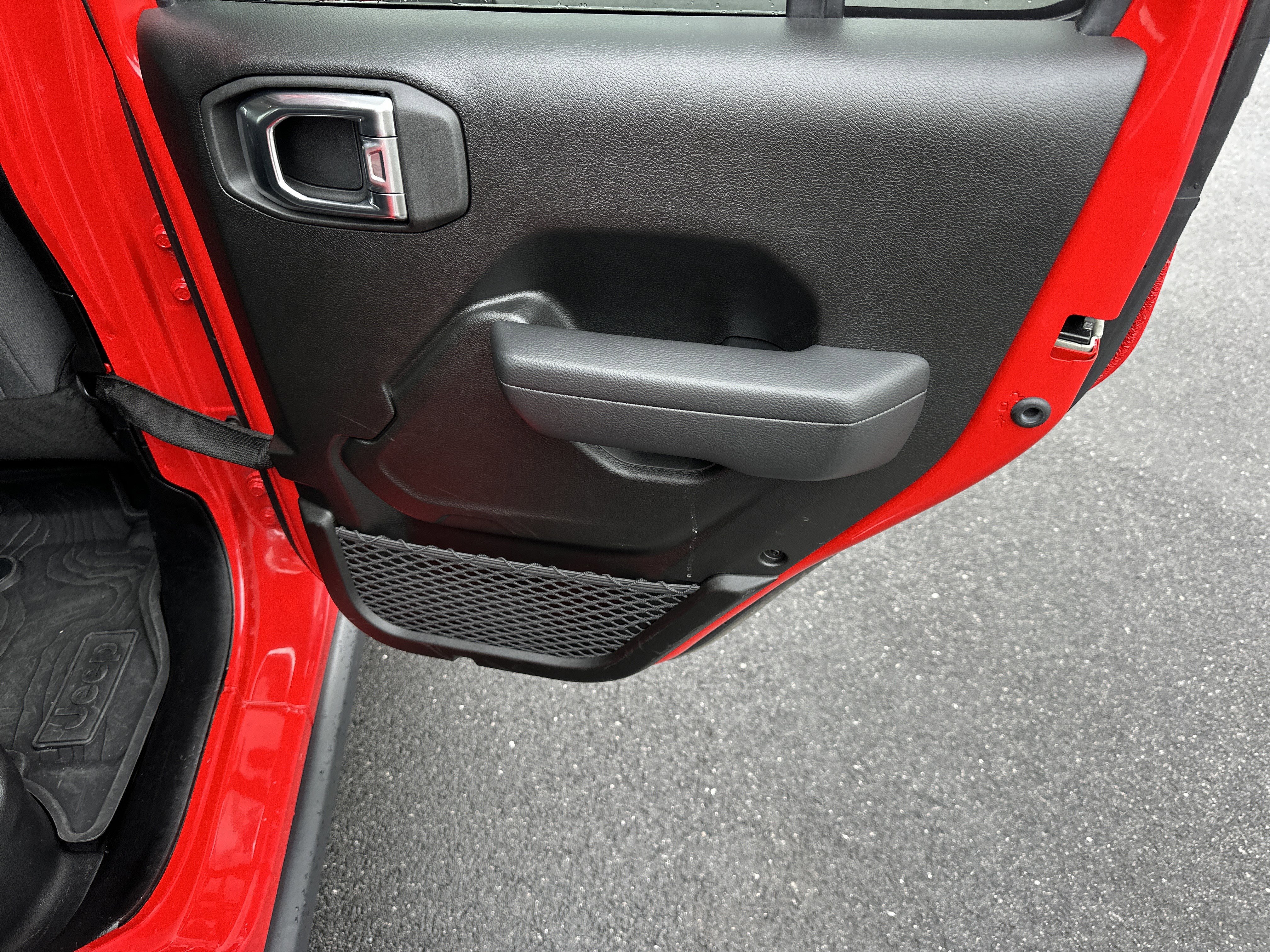 Used 2025 Jeep Wrangler Unlimited Sport S 4xe image 17