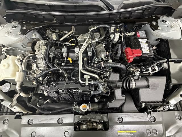 Used 2024 Nissan Altima 2.5 SV FWD image 9