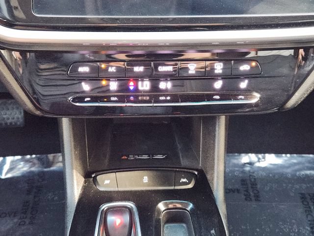 Used 2023 Chevrolet Bolt LT w/ Infotainment Package FWD image 23