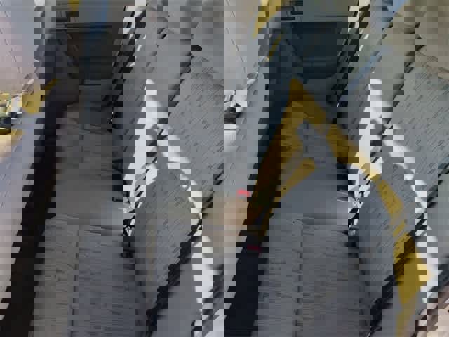 Used 2010 Ford Focus SE image 18