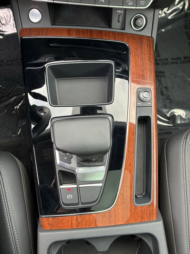 Used 2023 Audi Q5 2.0T Premium w/ Convenience Package image 34