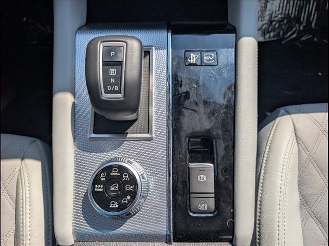 Used 2024 Mitsubishi Outlander SEL image 11