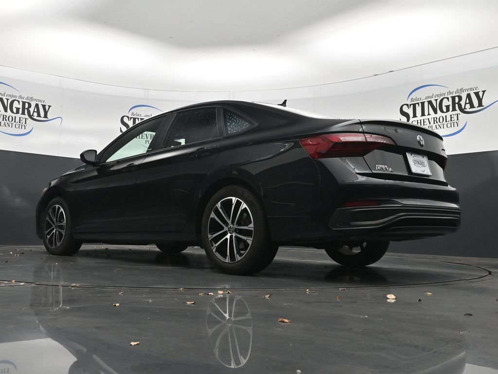 Used 2023 Volkswagen Jetta Sport FWD image 30