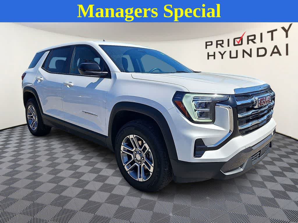 Used 2026 GMC Terrain Elevation AWD/4WD image 3