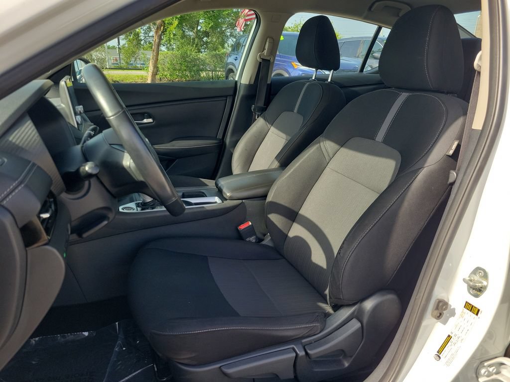Certified 2022 Nissan Sentra SV FWD image 15