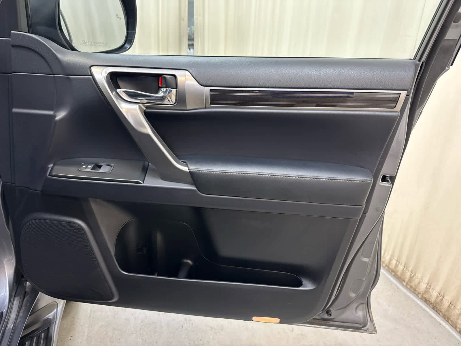 Used 2023 Lexus GX 460 Premium image 28