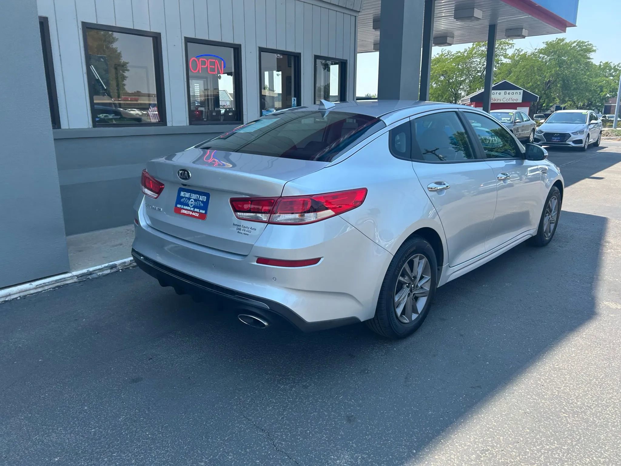 Used 2020 Kia Optima LX image 28