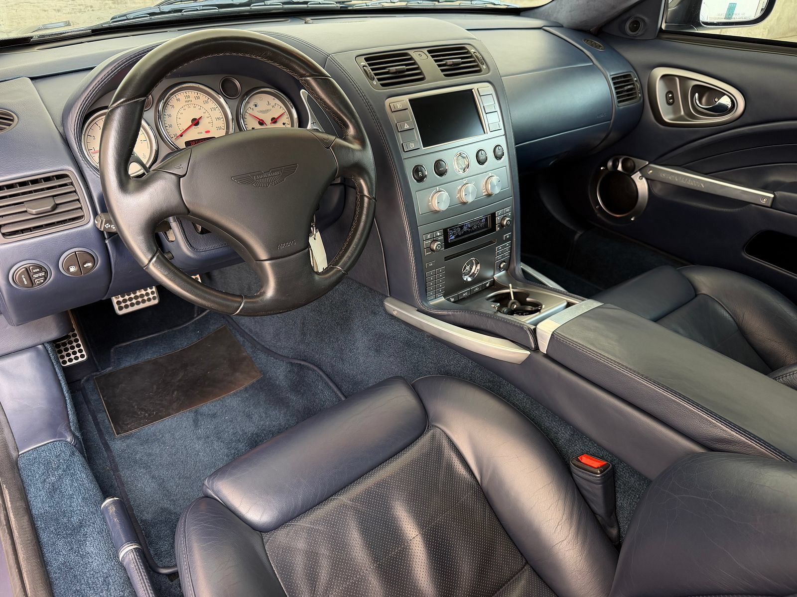 Used 2006 Aston Martin Vanquish S RWD image 3