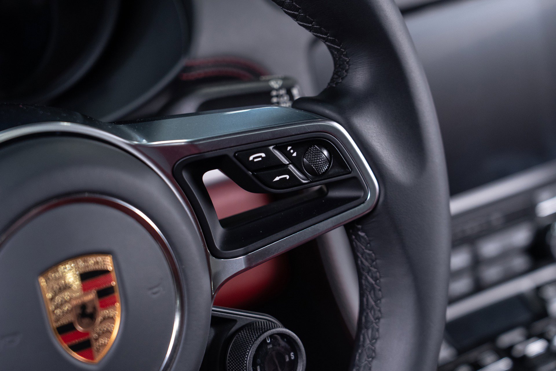 Used 2024 Porsche 718 Cayman S image 57