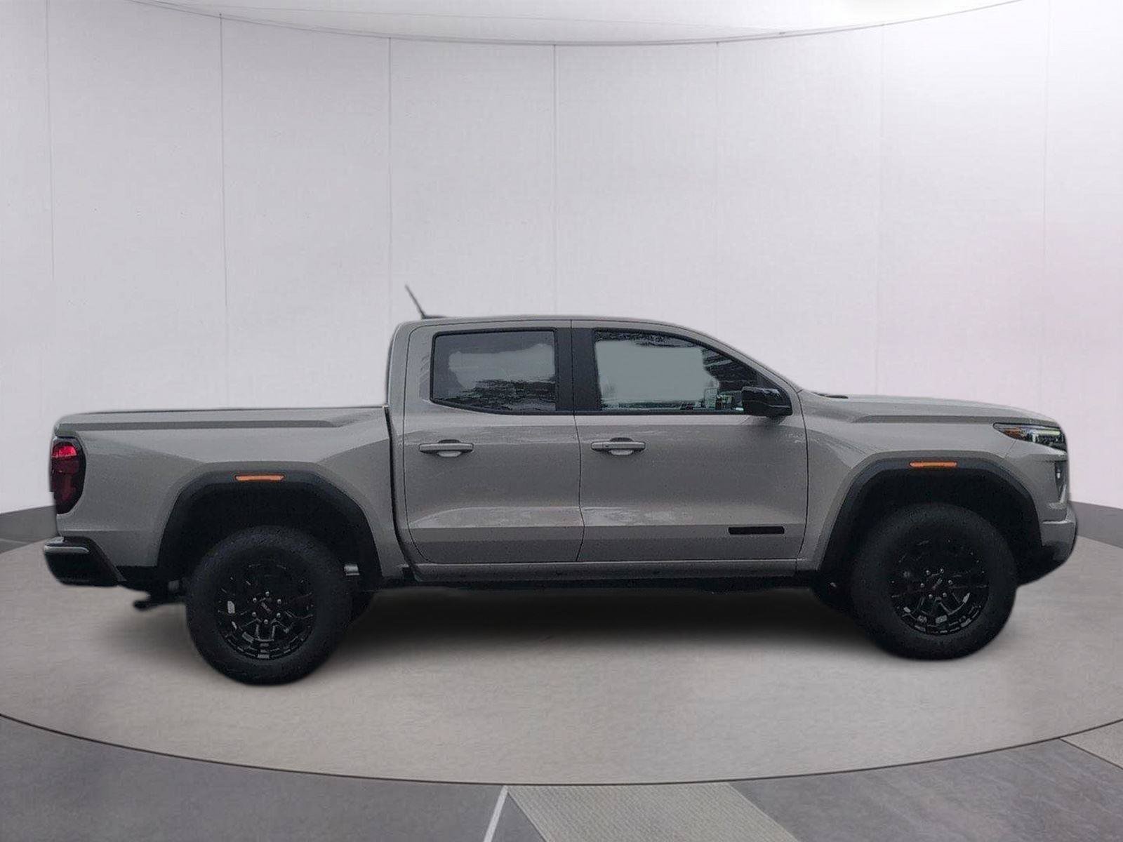 New 2026 GMC Canyon Elevation w/ Convenience Package RWD image 6