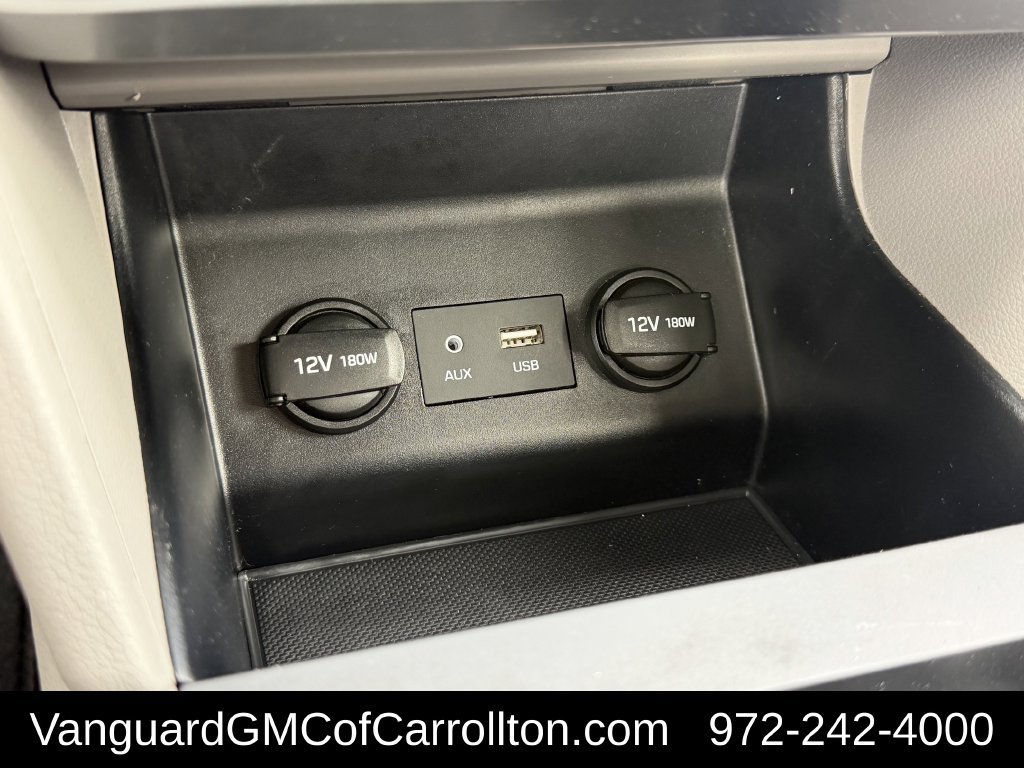 Used 2020 Hyundai Elantra SE FWD image 16