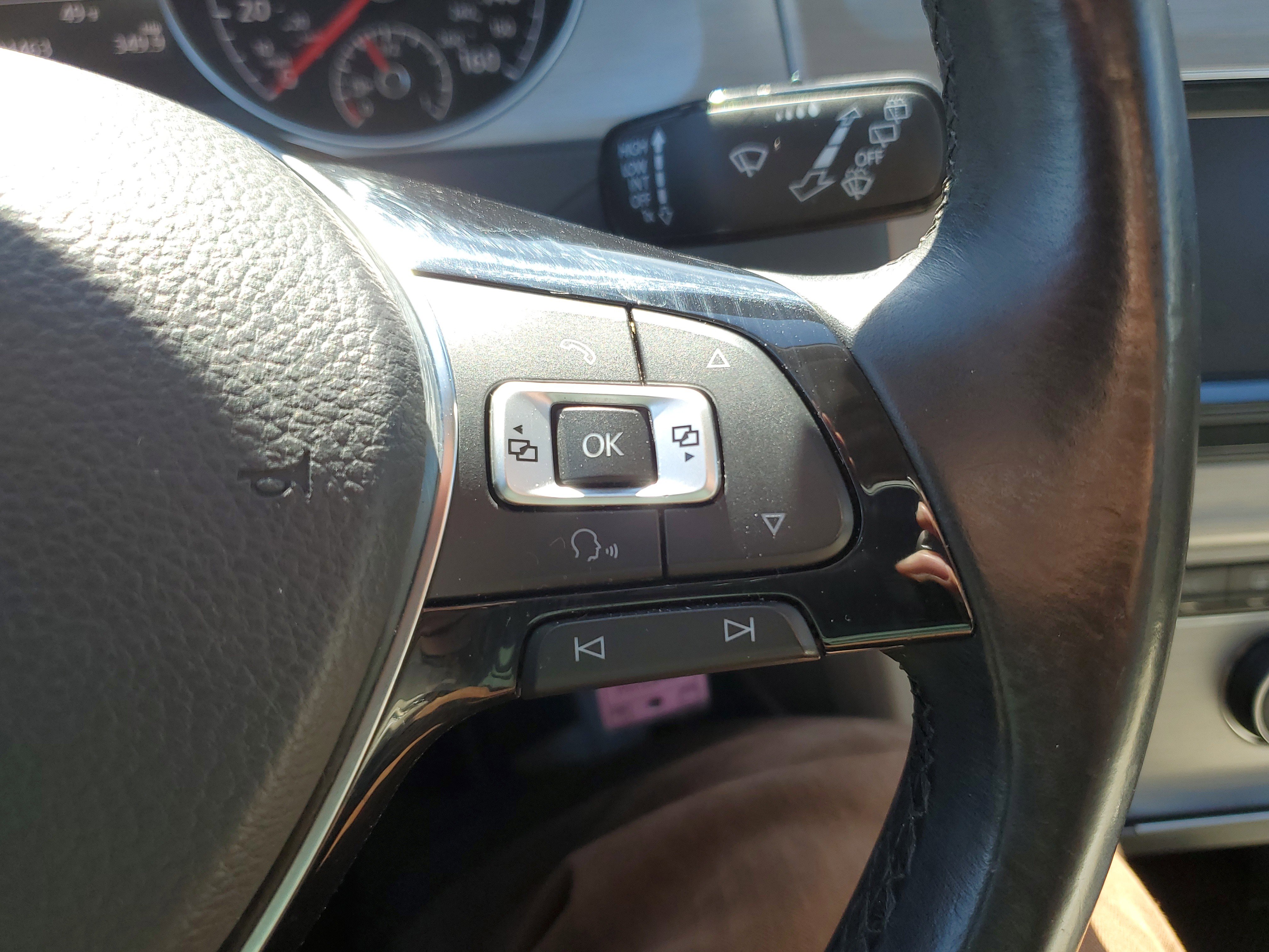 Used 2015 Volkswagen Golf TDI S image 20