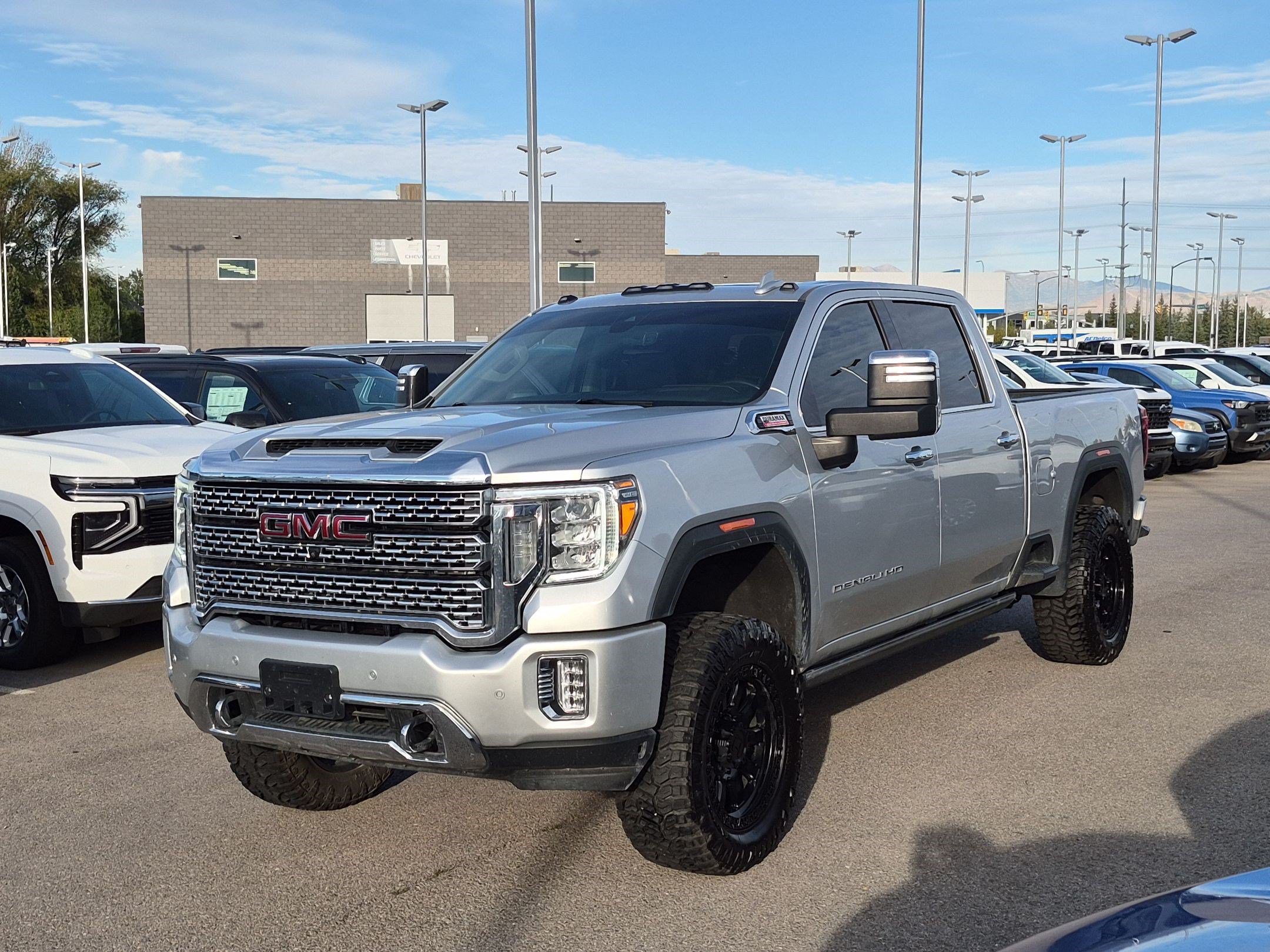 Used 2021 GMC Sierra 2500 Denali w/ Denali Ultimate Package AWD/4WD image 8