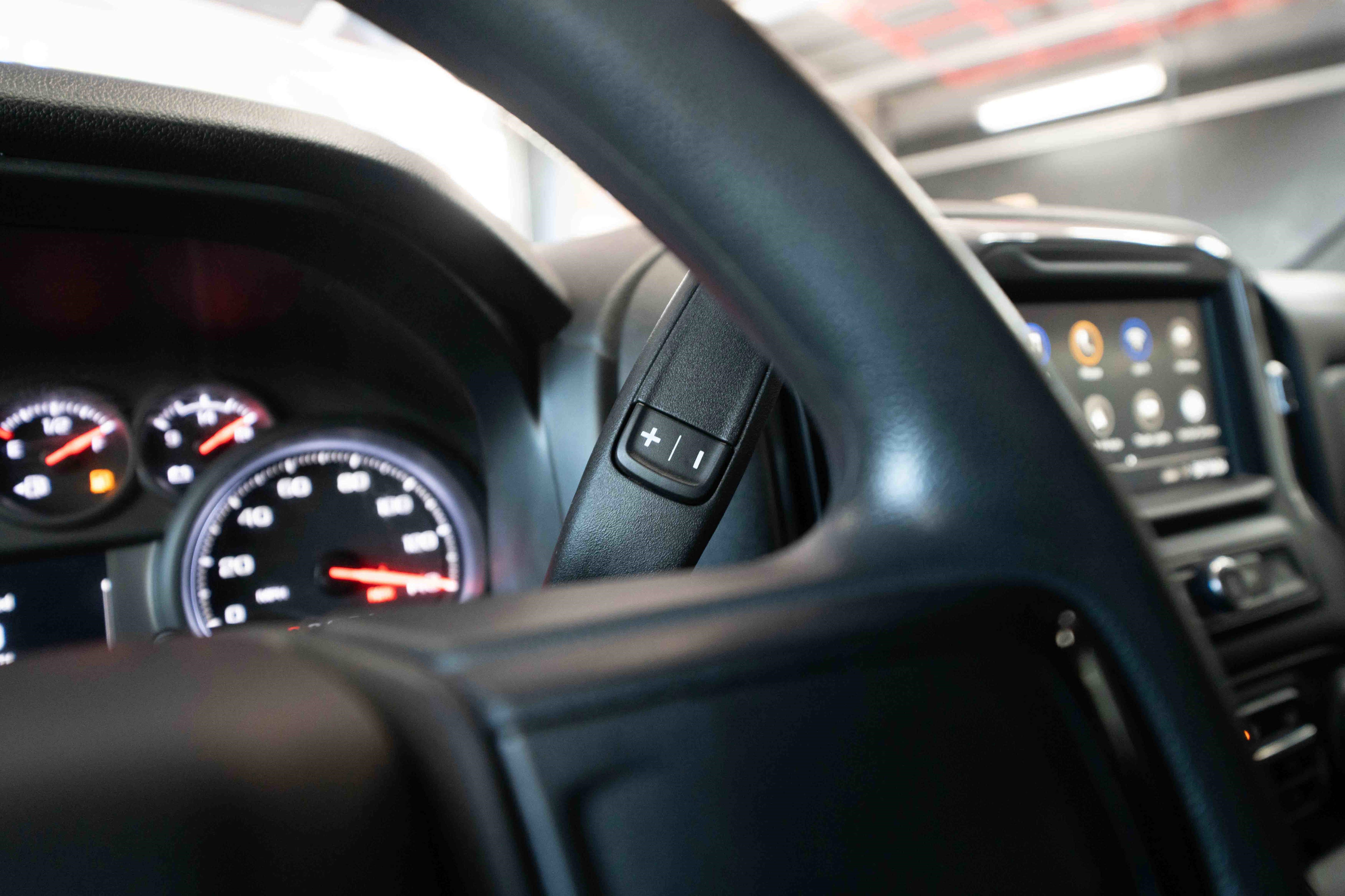 Used 2021 Chevrolet Silverado 2500 Custom w/ Custom Value Package image 14