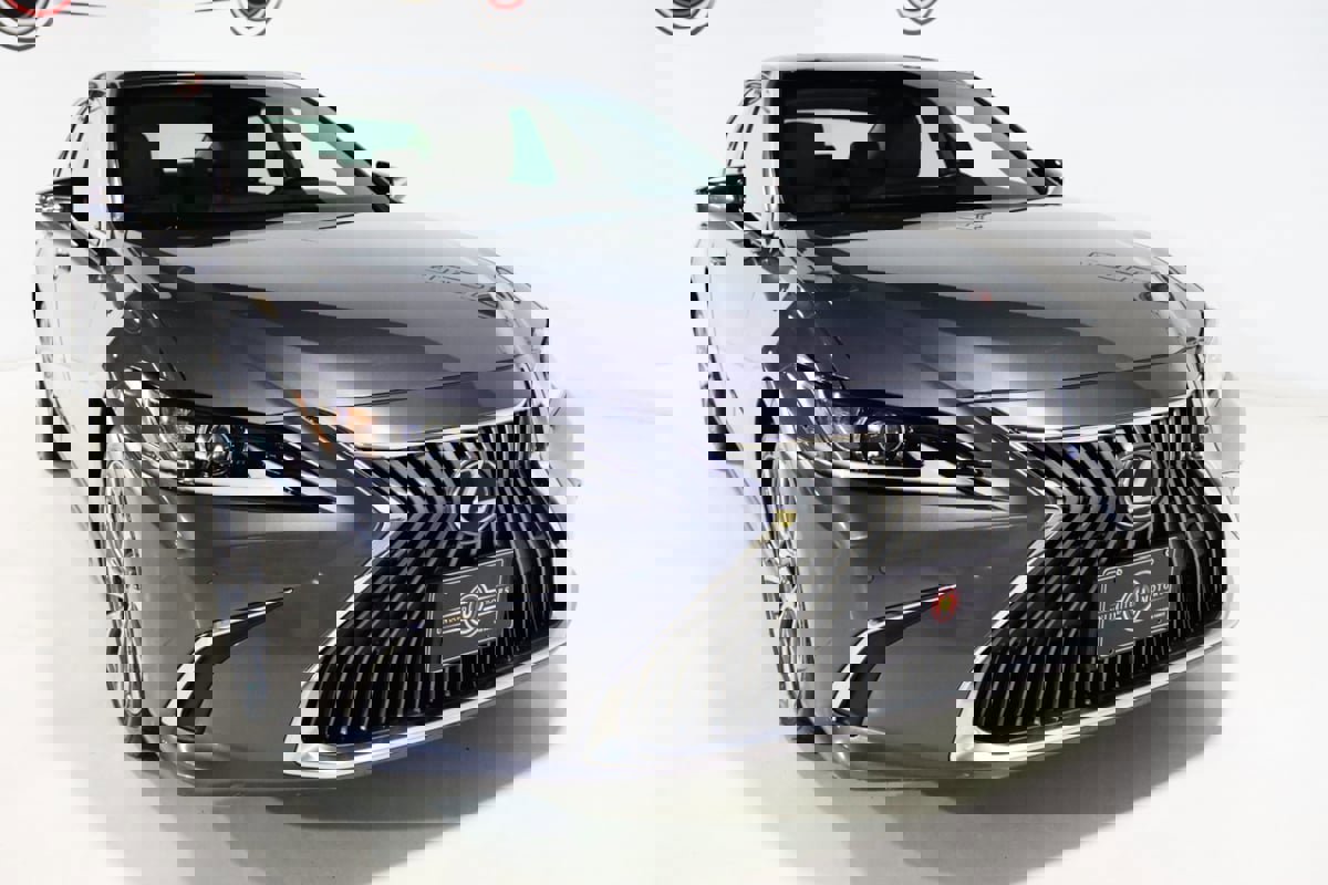 Used 2021 Lexus ES 250 w/ Premium Package image 19