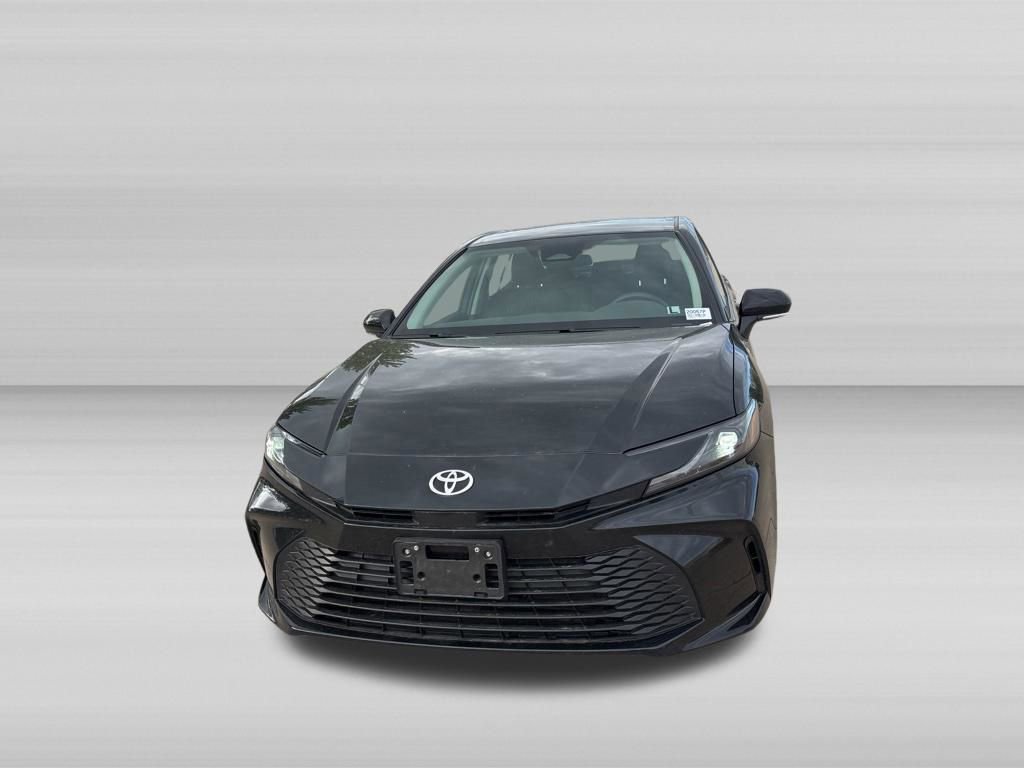 Used 2026 Toyota Camry LE FWD image 8