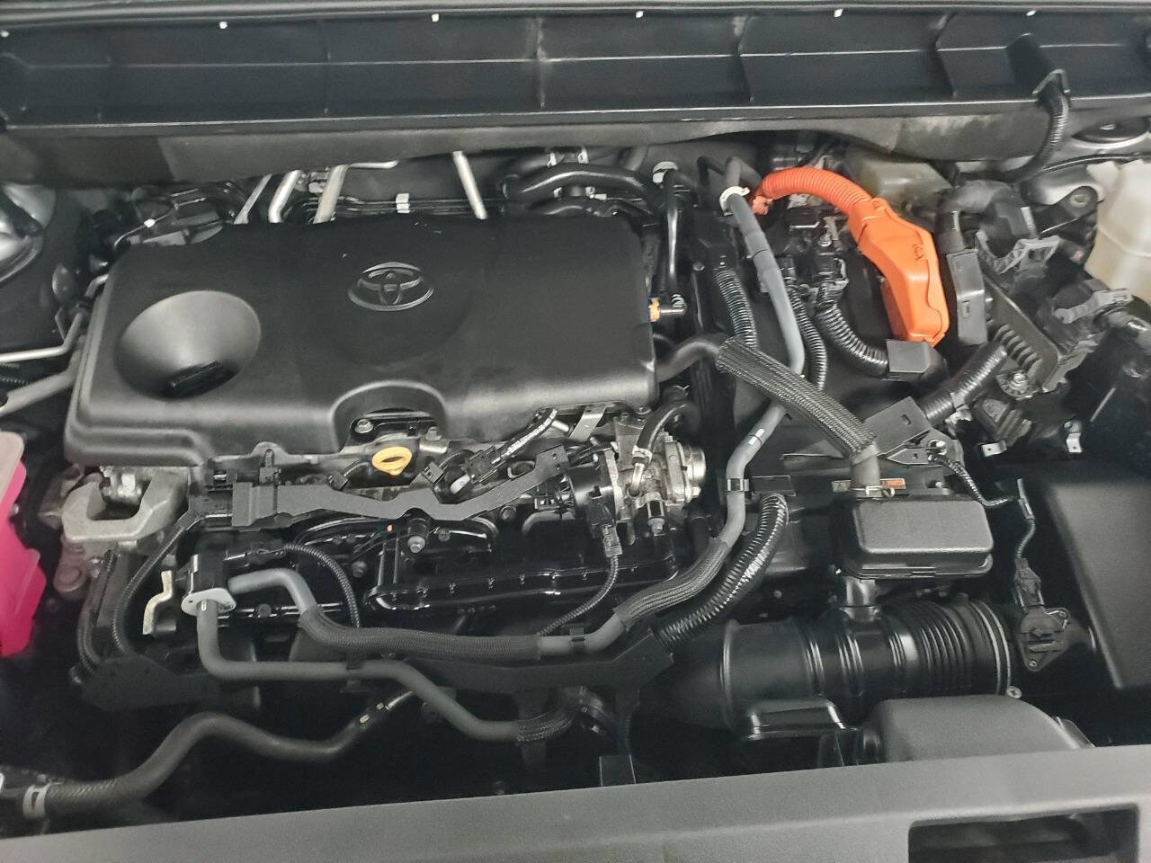 Used 2022 Toyota Highlander LE image 4