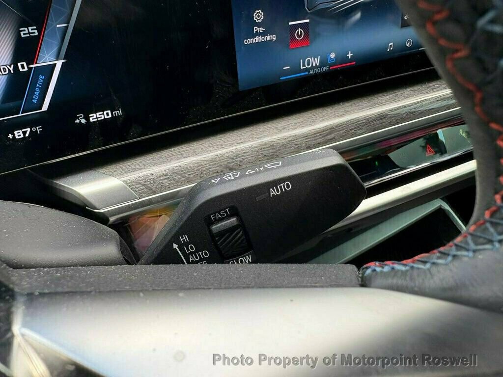 Used 2024 BMW i7 M70 w/ Premium Package AWD/4WD image 14