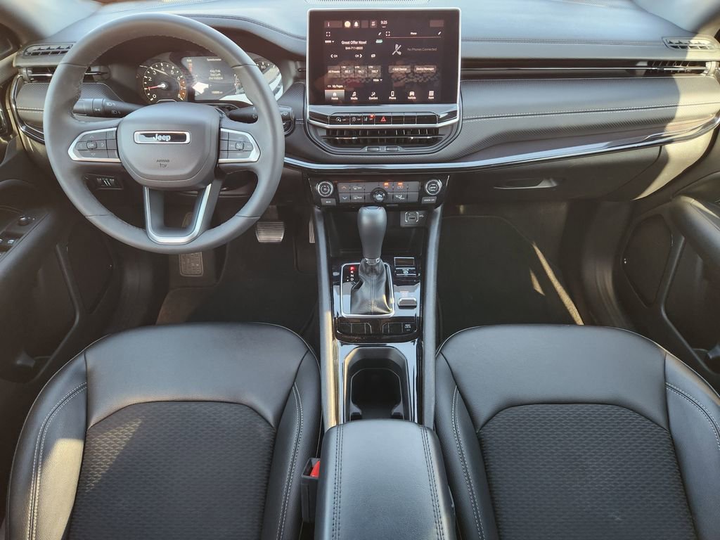 Used 2024 Jeep Compass Latitude w/ Convenience Group image 31