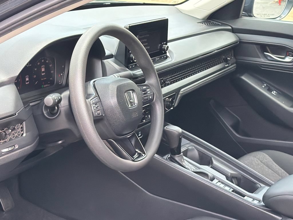 Certified 2025 Honda Accord LX image 20