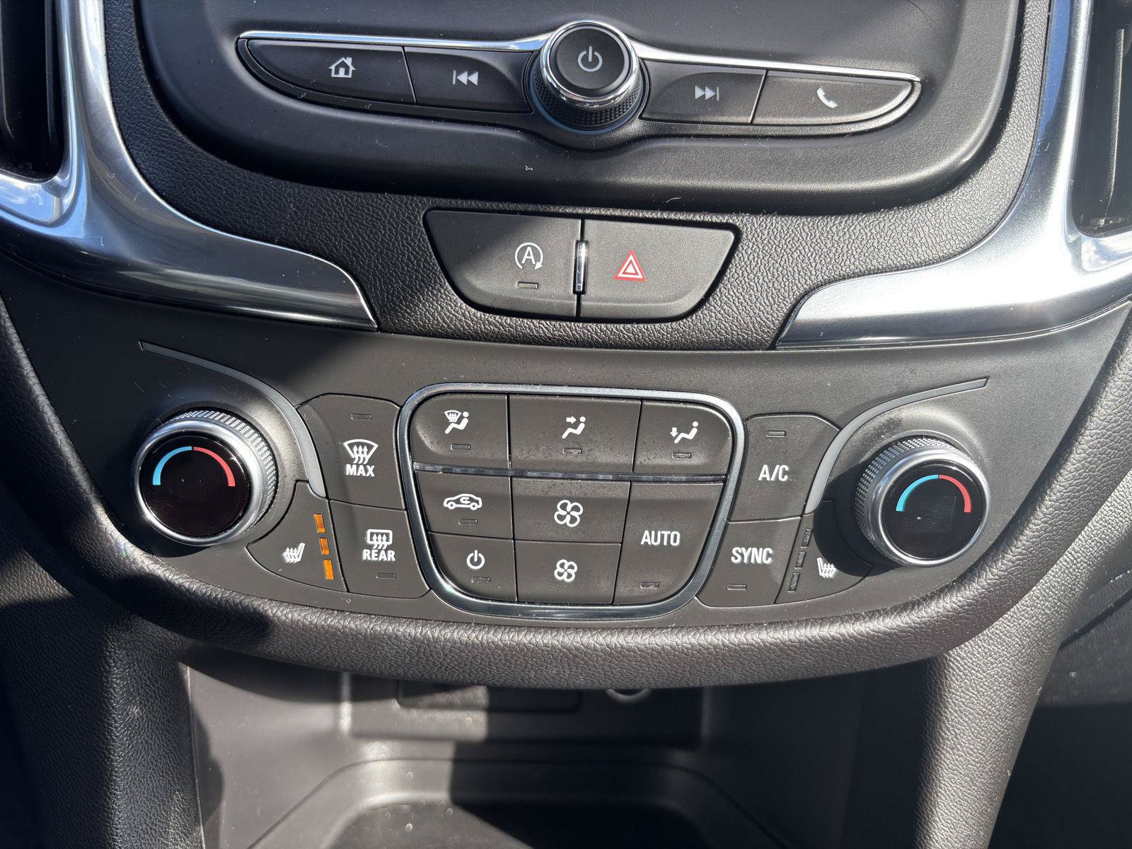 Used 2024 Chevrolet Equinox LT w/ LPO, Floor Liner Package FWD image 27