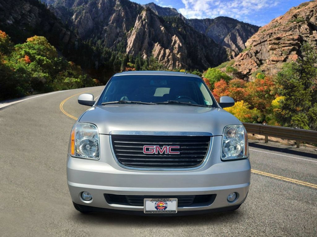 Used 2013 GMC Yukon SLT AWD/4WD image 6