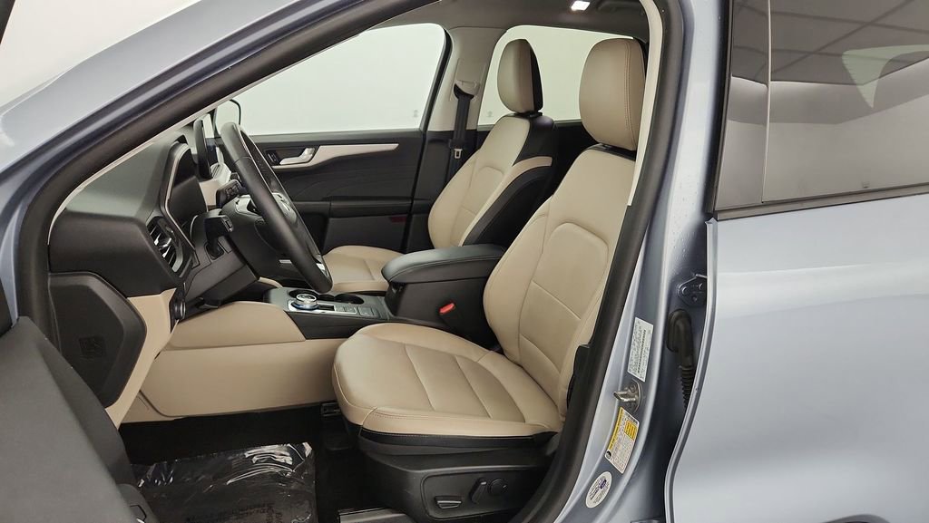 Used 2022 Ford Escape SEL image 14