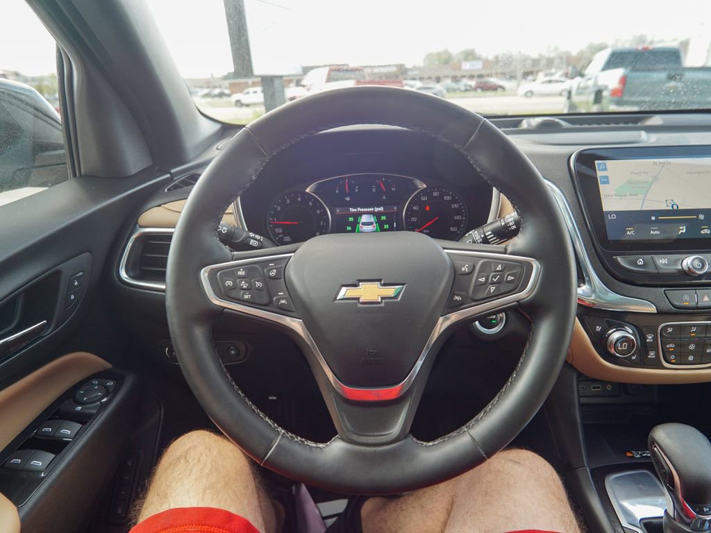 Used 2023 Chevrolet Equinox Premier FWD image 22