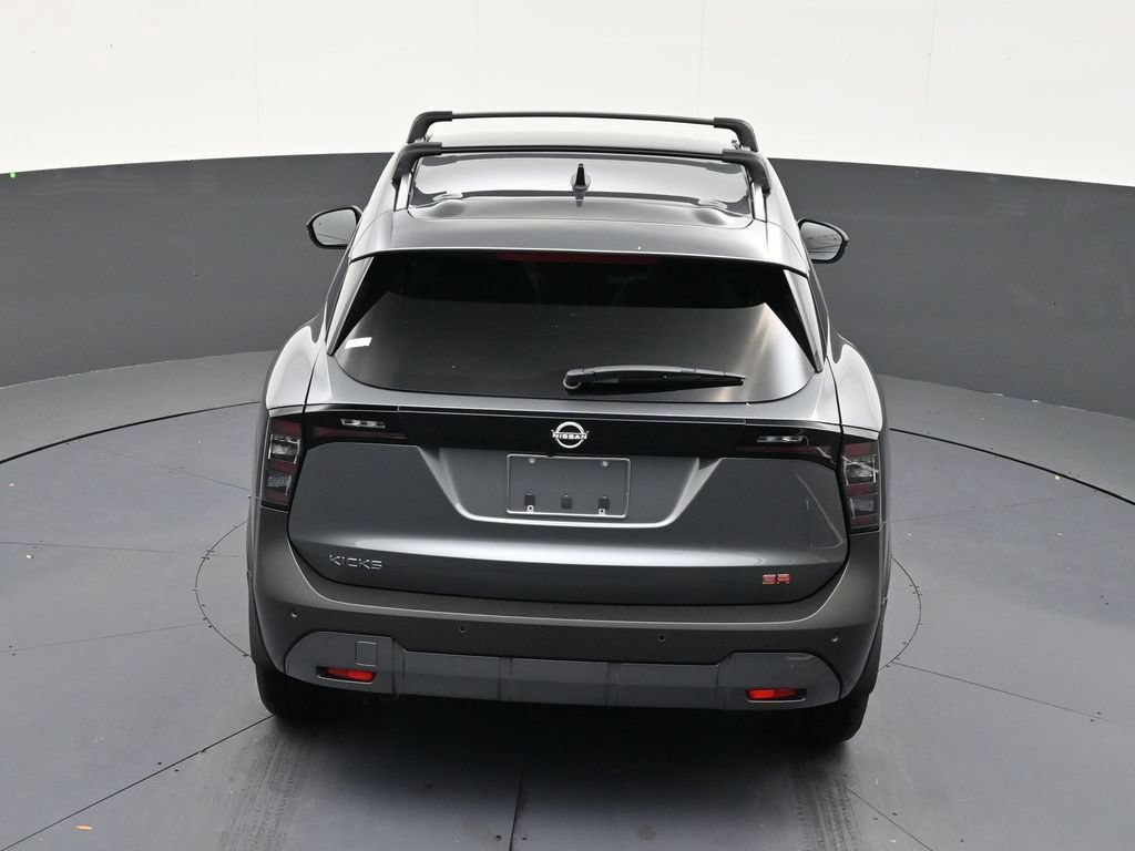 Used 2026 Nissan Kicks SR FWD image 16