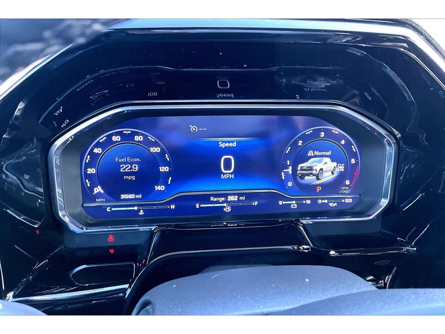 Used 2025 Chevrolet Silverado 1500 LT Trail Boss w/ Convenience Package II AWD/4WD image 22