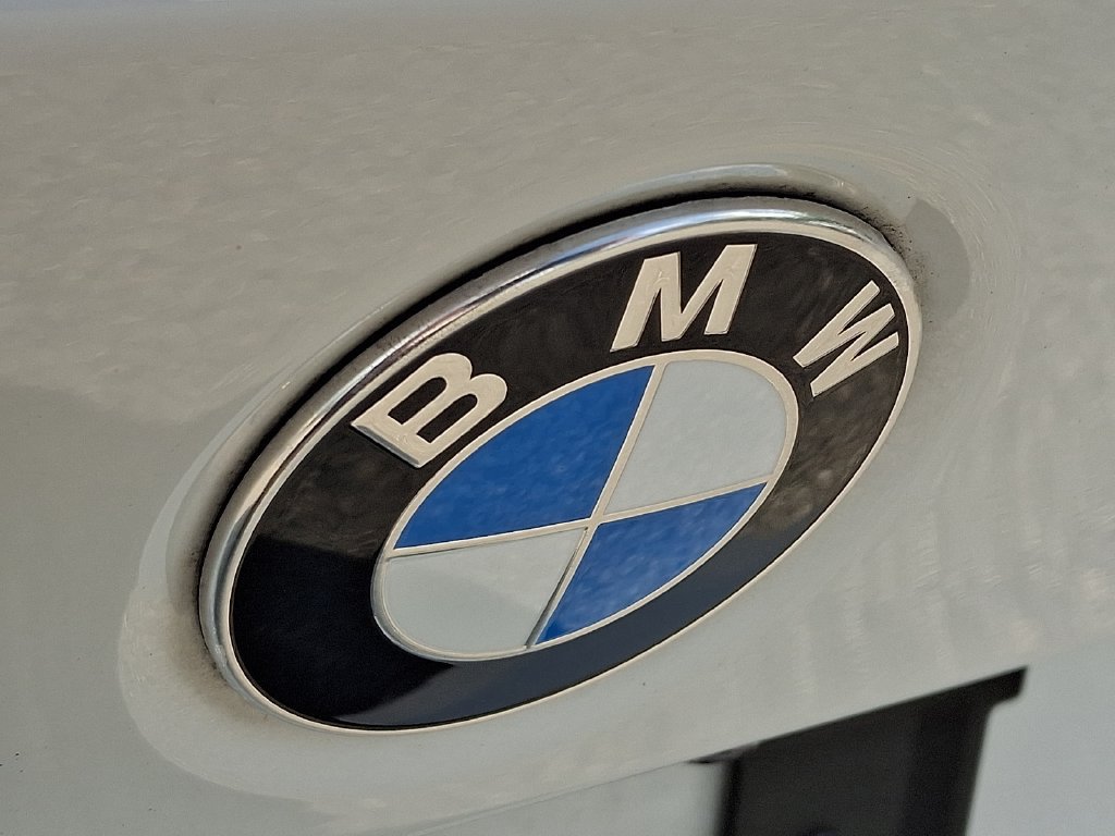 Used 2022 BMW 330i xDrive Sedan w/ Premium Package AWD/4WD image 29