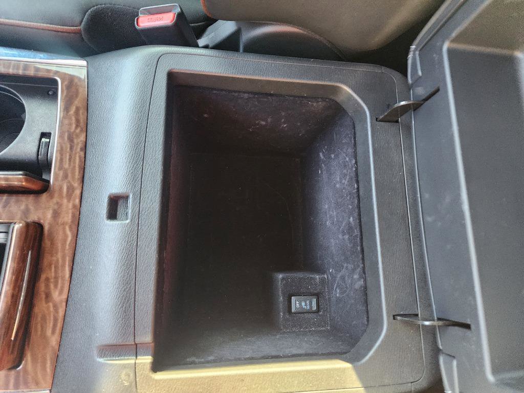 Used 2020 Nissan Armada Platinum w/ Captain's Chairs Package image 23