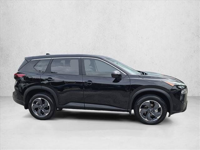 Used 2026 Nissan Rogue SV FWD image 4
