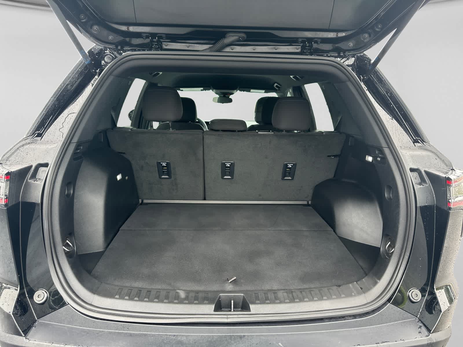 Used 2026 Chevrolet Equinox LT FWD image 19