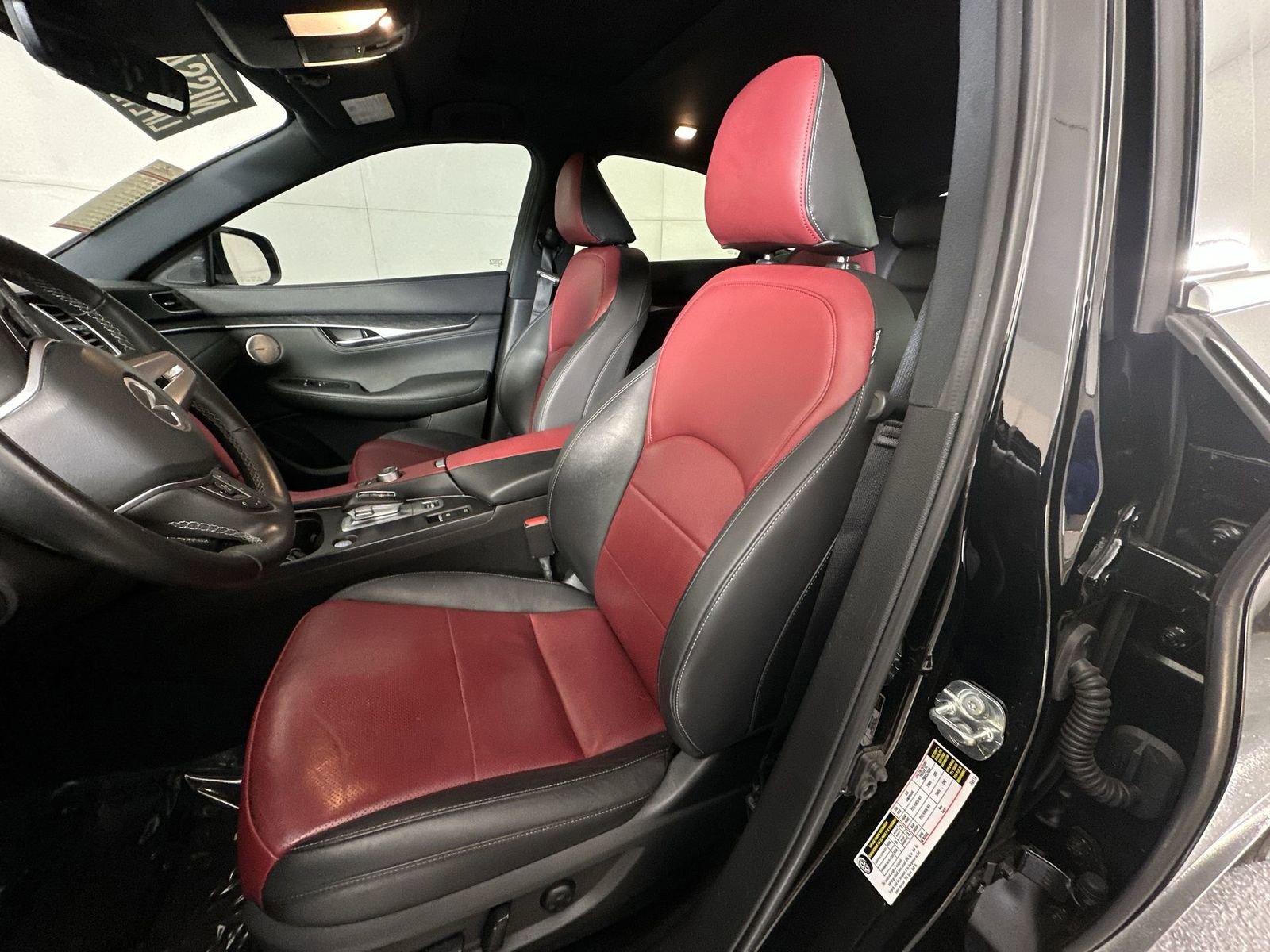 Used 2025 INFINITI QX55 Sensory w/ Lighting Package image 11