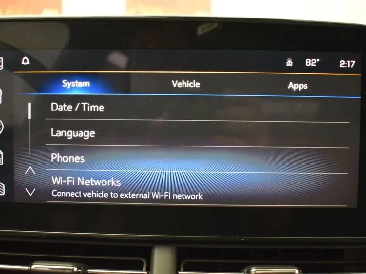 Used 2024 Chevrolet Trax LT w/ Sunroof Package image 30