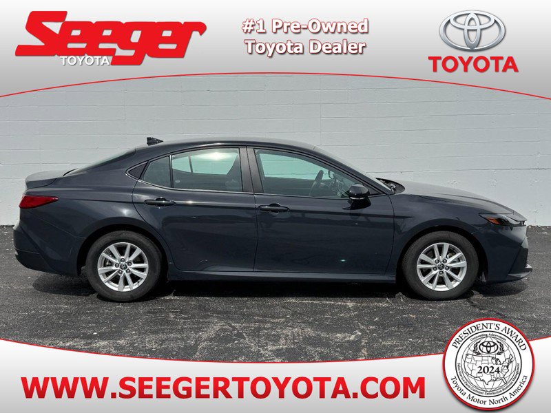 Used 2025 Toyota Camry Hybrid