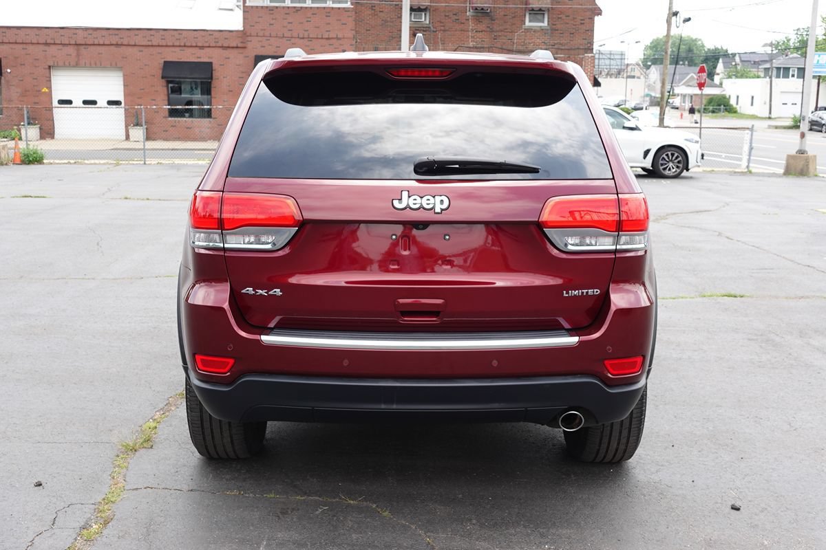 Used 2018 Jeep Grand Cherokee Limited AWD/4WD image 9